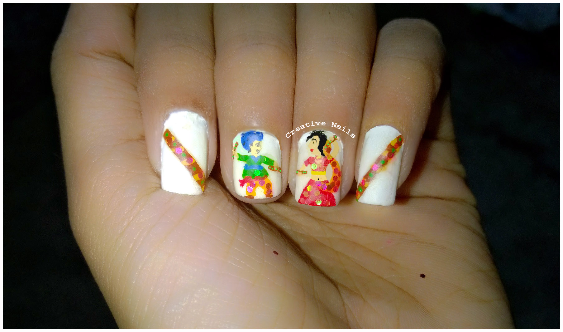 Daandiya Raas On Nails